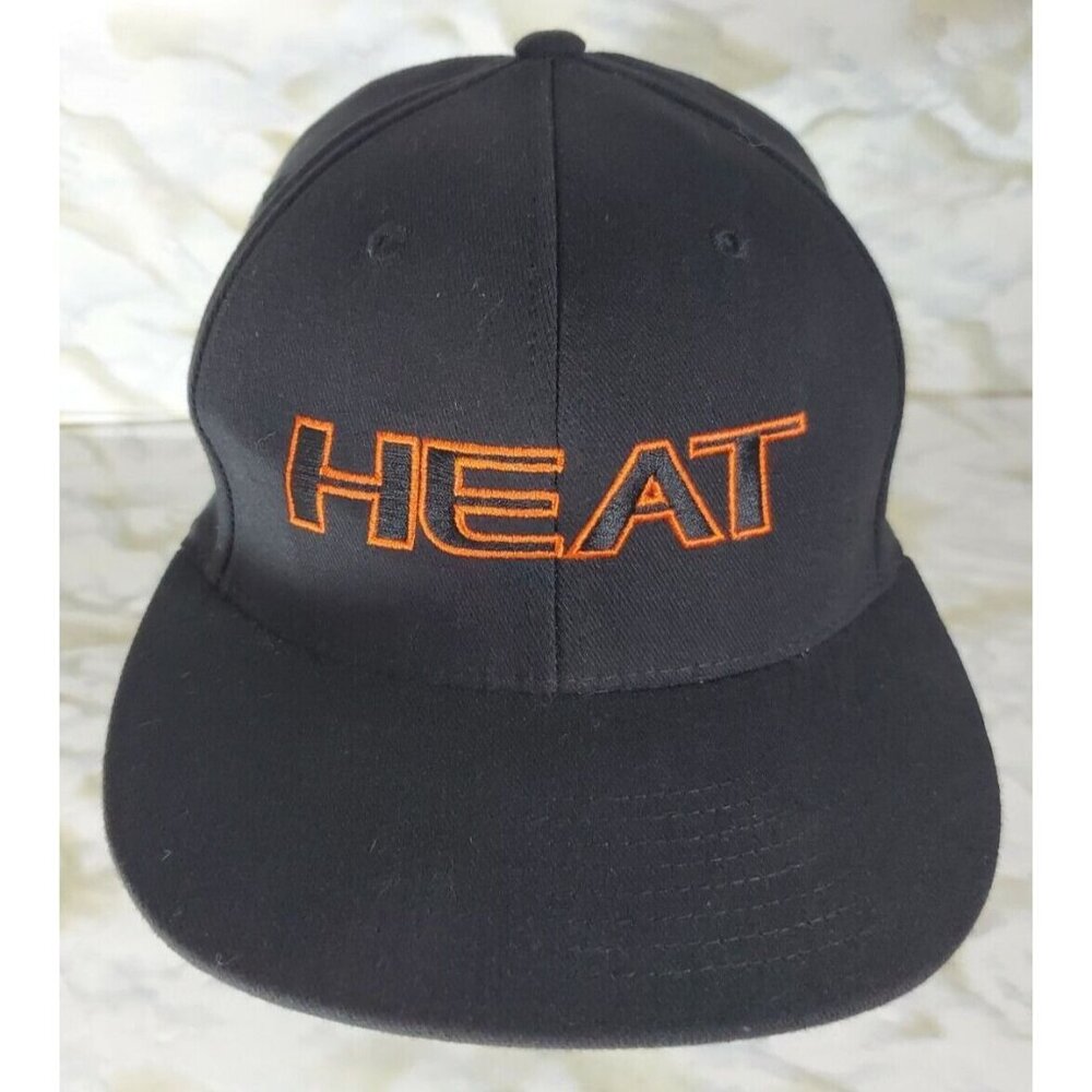 MIAMI HEAT Pacific Headwear Flex Fit Flat Brim Hat Cap Black Sz S/M‎ 6 7/8-7 3/8